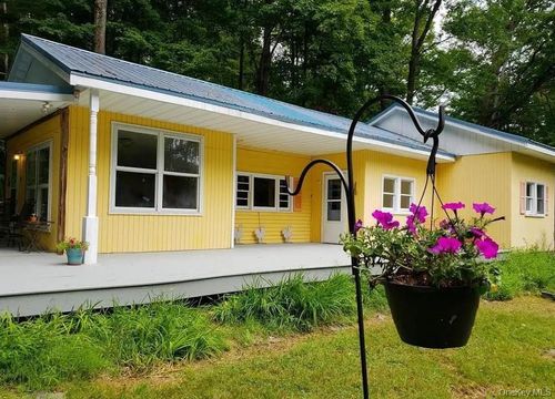 16 Illing Dr, Woodbourne, NY, 12788-8317 | Card Image