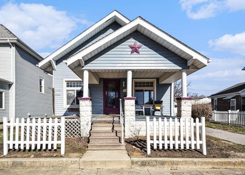 226 W 3rd St, Peru, IN, 46970-2052 | Card Image