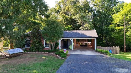 488 Shoals Rd, Pinnacle, NC, 27043-9149 | Card Image