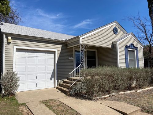 3828 Collinwood Ave, Fort Worth, TX, 76107-4541 | Card Image