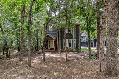 3121 N Tartan Way, Fayetteville, AR, 72703-4565 | Card Image