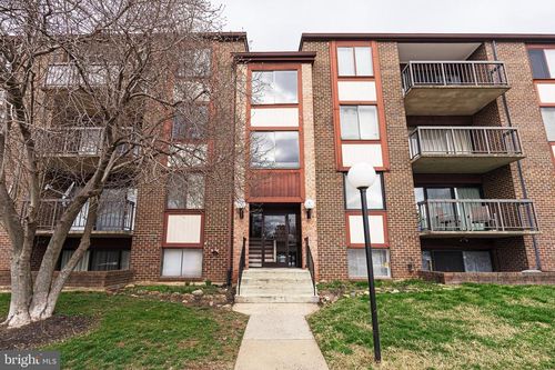 apt-101-9728 Kingsbridge Dr, FAIRFAX, VA, 22031-1689 | Card Image