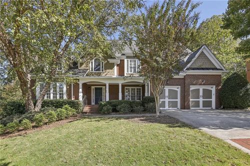 225 Trowbridge Rd, Sandy Springs, GA, 30350-6892 | Card Image