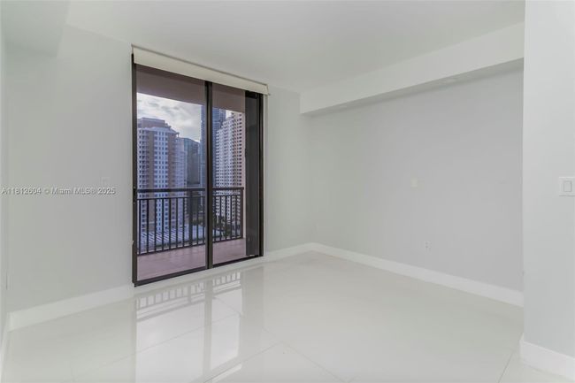 APT-1809 - 540 Brickell Key Dr, Condo with 1 bedrooms, 2 bathrooms and null parking in Miami FL | Image 5