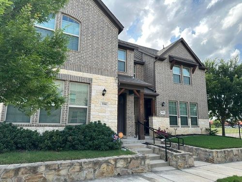 5585 Crosby Dr, North Richland Hills, TX, 76180-2105 | Card Image