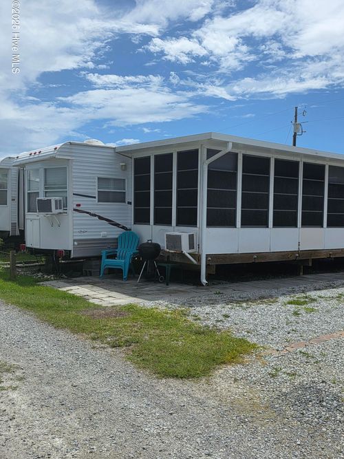 75 Leeward Street, North Topsail Beach, NC, 28460 | Card Image