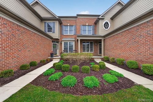 44872 Broadmoor Cir S, Northville, MI, 48168-8642 | Card Image