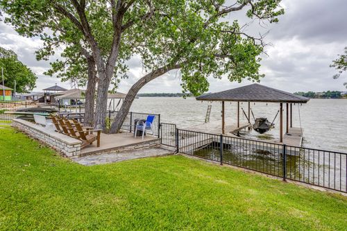 103 Casas Del Sur St, Granbury, TX, 76049-1406 | Card Image