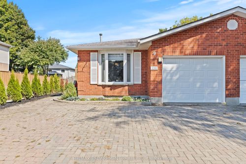 a-15 Oak Ave, Paris, ON, N3L3C6 | Card Image