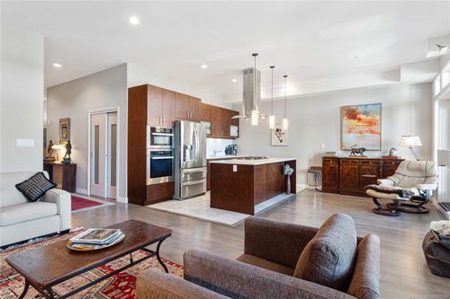 403-10 Chapel St, Nanaimo, BC, V9R5H2 | Card Image