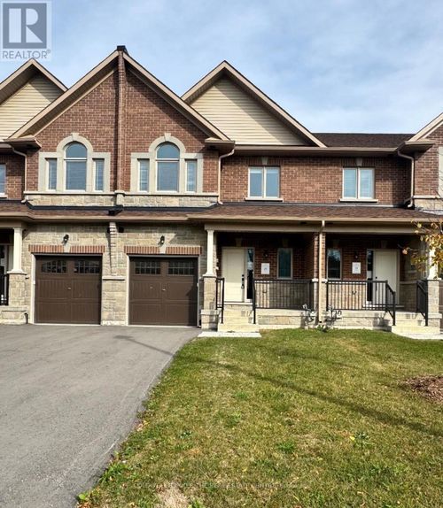 27 Hildred Cushing Way, Uxbridge, ON, L9P0S1 | Card Image