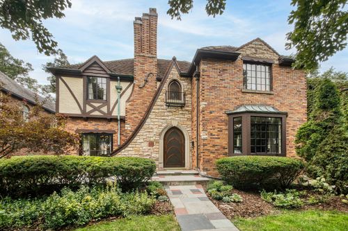 1444 Forest Ave, River Forest, IL, 60305-1002 | Card Image