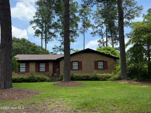 1006 E Scotsdale Rd, Laurinburg, NC, 28352-4249 | Card Image