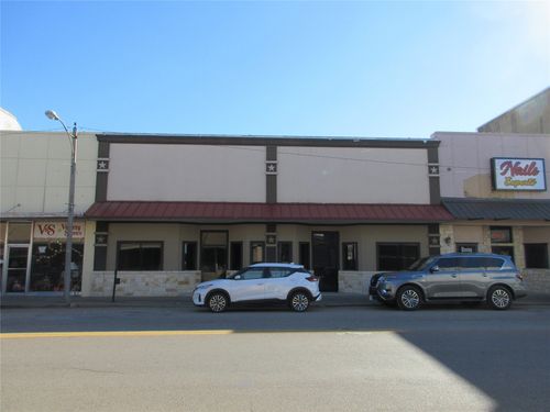 1-138 Live Oak St, Marlin, TX, 76661-2852 | Card Image