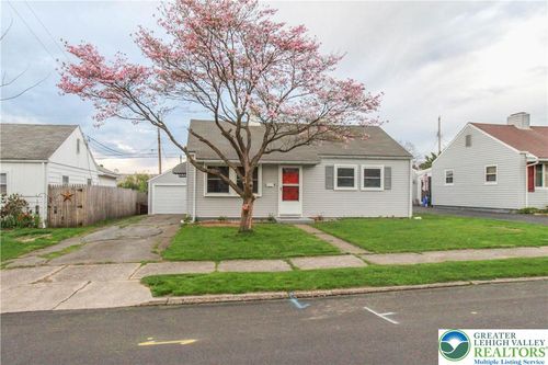 1723 Callone Ave, BETHLEHEM, PA, 18017-4133 | Card Image