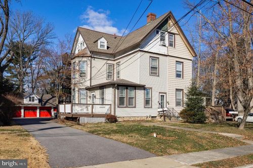 3rd-floor-220 S Scott Ave, GLENOLDEN, PA, 19036-2192 | Card Image