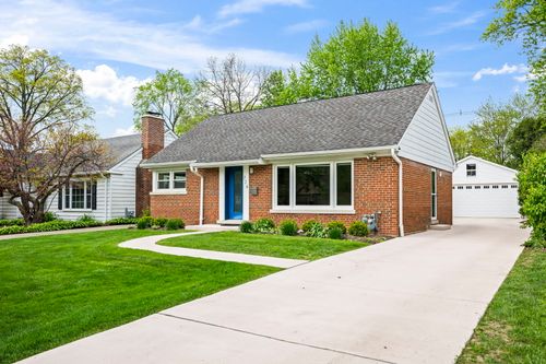 724 S Vail Ave, Arlington Heights, IL, 60005-2538 | Card Image