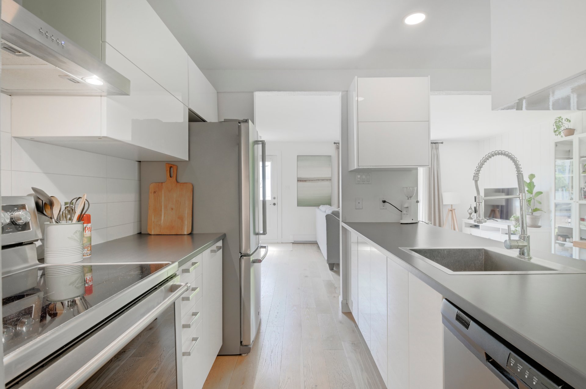 Residential in Saint-Augustin-de-Desmaures 4