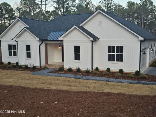 107 Lancashire Ln, West End, NC, 27376 | Card Image