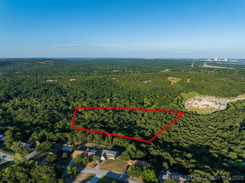 9 Deer Creek Trail, Sand Springs, OK, 74063 | Card Image