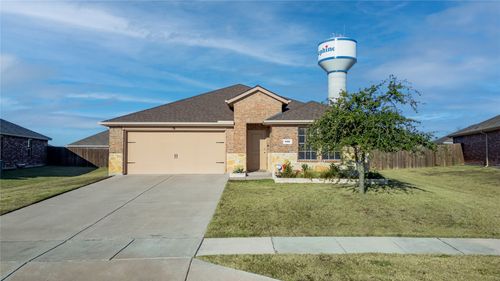 806 Community Way, Josephine, TX, 75189-3810 | Card Image