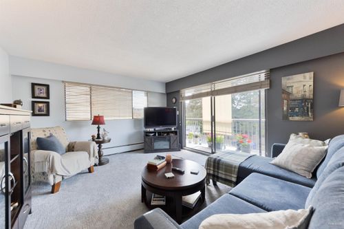 205-330 W 2nd St, North Vancouver, BC, V7M1E1 | Card Image