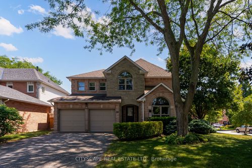 69 Lahaye Dr, Whitby, ON, L1P1L5 | Card Image