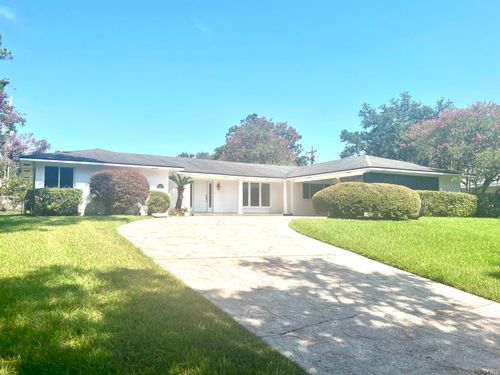 1945 Columbine St, Baton Rouge, LA, 70808-8806 | Card Image
