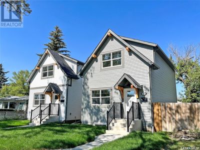 1013 7 Th St E, House other with 3 bedrooms, 2 bathrooms and null parking in Saskatoon SK | Image 1