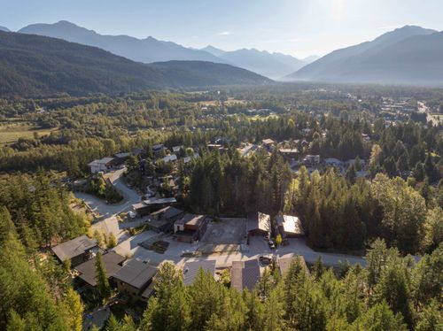 1317 Eagle Dr, Pemberton, BC, V0N | Card Image