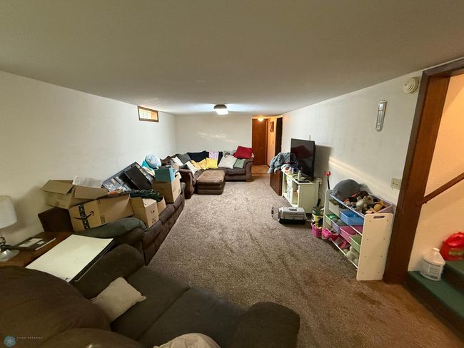 Family Room | Image 22