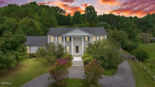 2734 Cherokee Rd, Johnson City, TN, 37604-3320 | Card Image