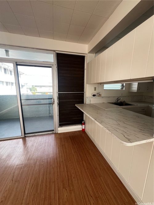 apt-201-927 Wiliwili St, Honolulu, HI, 96826-2739 | Card Image