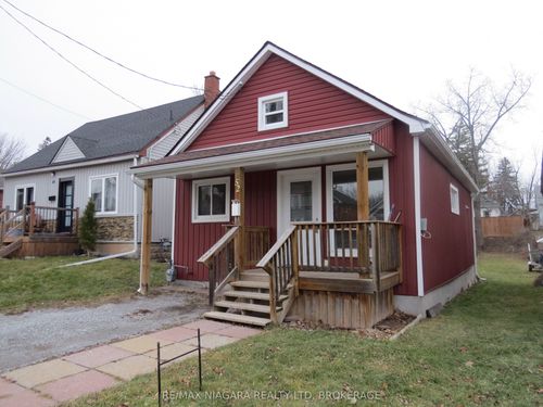 52 Mccormick St, Welland, ON, L3C4L9 | Card Image