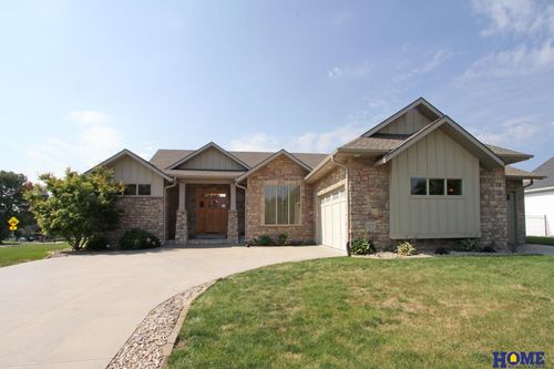 5335 Troon Dr, Lincoln, NE, 68526-9558 | Card Image