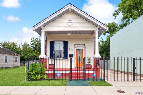 1026 Gordon St, New Orleans, LA, 70117 | Card Image