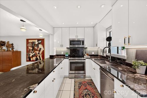 3762 Winding Creek Ln, Charlotte, NC, 28226-4845 | Card Image