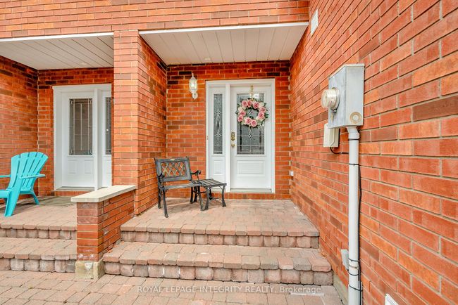 110 Heritage Pl, House attached with 4 bedrooms, 3 bathrooms and 2 parking in Cornwall ON | Image 4