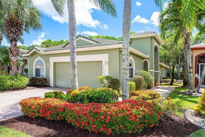 8192 Brindisi Lane, House other with 3 bedrooms, 2 bathrooms and null parking in Boynton Beach FL | Image 1