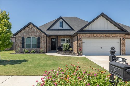 1813 Bergman Road, Pea Ridge, AR, 72751 | Card Image