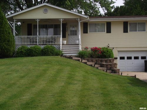 619 E 6th St, Tipton, IA, 52772-1921 | Card Image