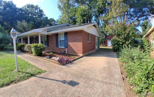 3733 Royal Crest Dr, Montgomery, AL, 36109-1511 | Card Image