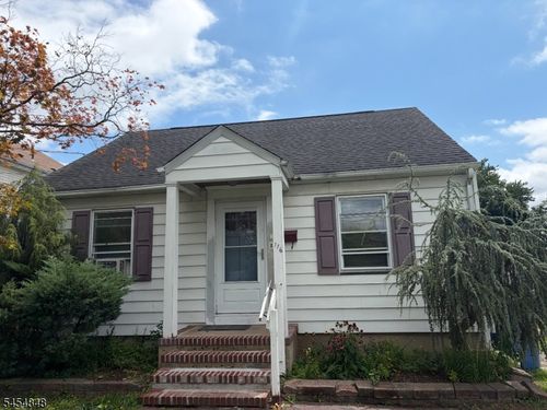 116 Giles Ave, Middlesex, NJ, 08846-1901 | Card Image