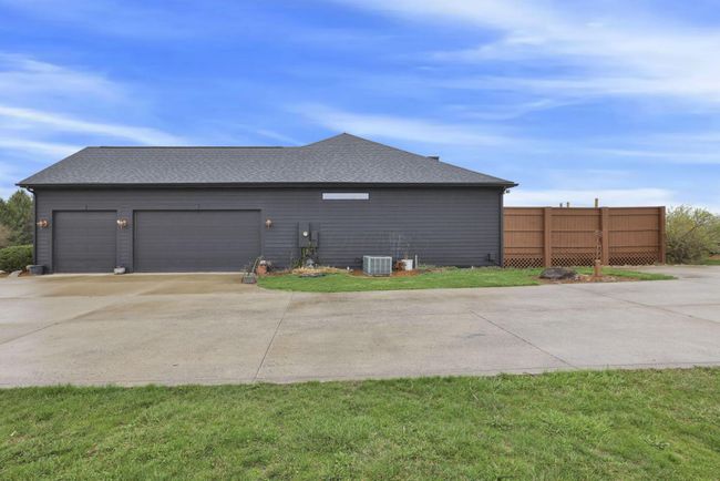 5250 Coakley Rd Nw, House other with 5 bedrooms, 3 bathrooms and null parking in Carroll OH | Image 75