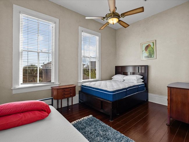 1014 20 Th St, House other with 3 bedrooms, 3 bathrooms and 2 parking in Galveston TX | Image 34