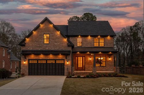 100 N Brackenbury Ln, Charlotte, NC, 28270-1901 | Card Image
