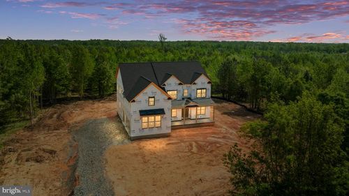 8537 Highclere Ln, SPOTSYLVANIA, VA, 22553-3845 | Card Image