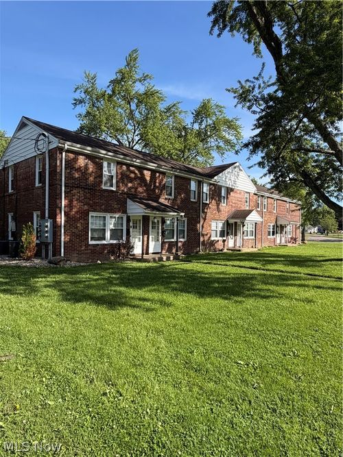 730 West St, Niles, OH, 44446-2737 | Card Image