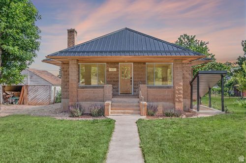 122 300, Parowan, UT, 84761-7759 | Card Image
