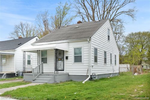 19169 Algonac St, Detroit, MI, 48234-3517 | Card Image
